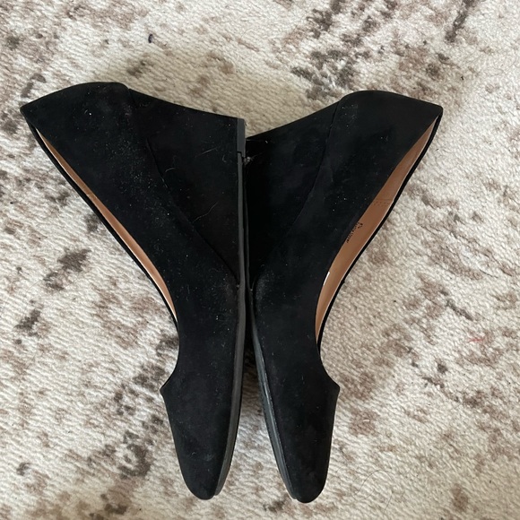 Black Suede Wedge Hells - Picture 3 of 5